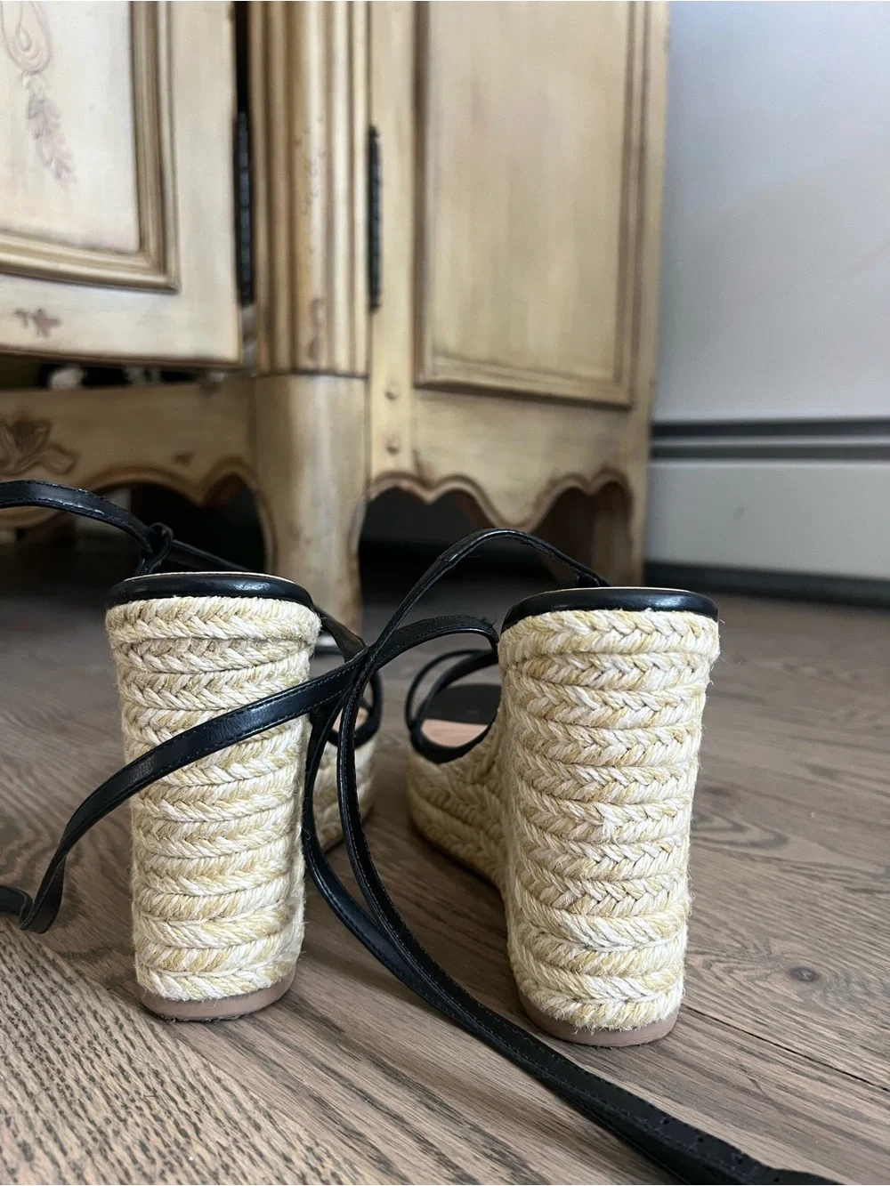 Shoe Dazzle Black Strappy Espadrille Wedge Sandals